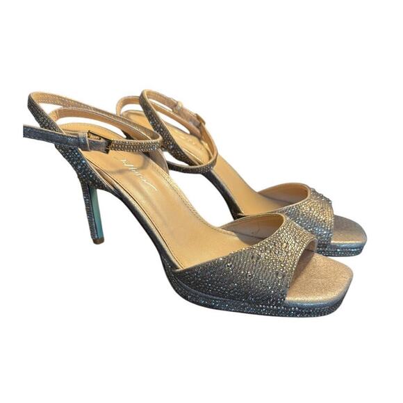 Betsey Johnson Suni Heel Light Gold Size 9.5 M Stiletto Crystal Formal Hoco Prom - Picture 1 of 9